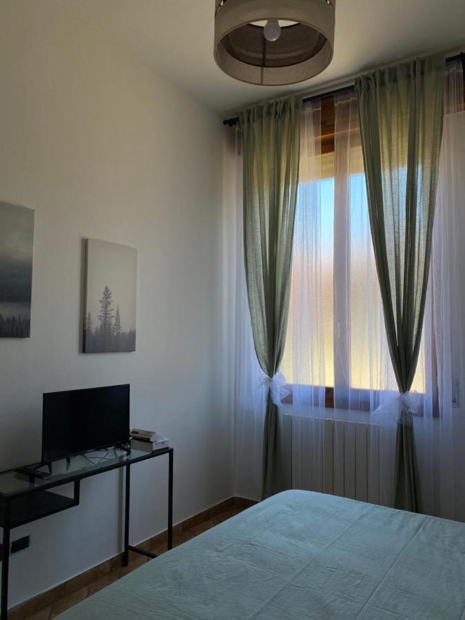 メディチーナLa Casa Di Maryangelアパートメント エクステリア 写真