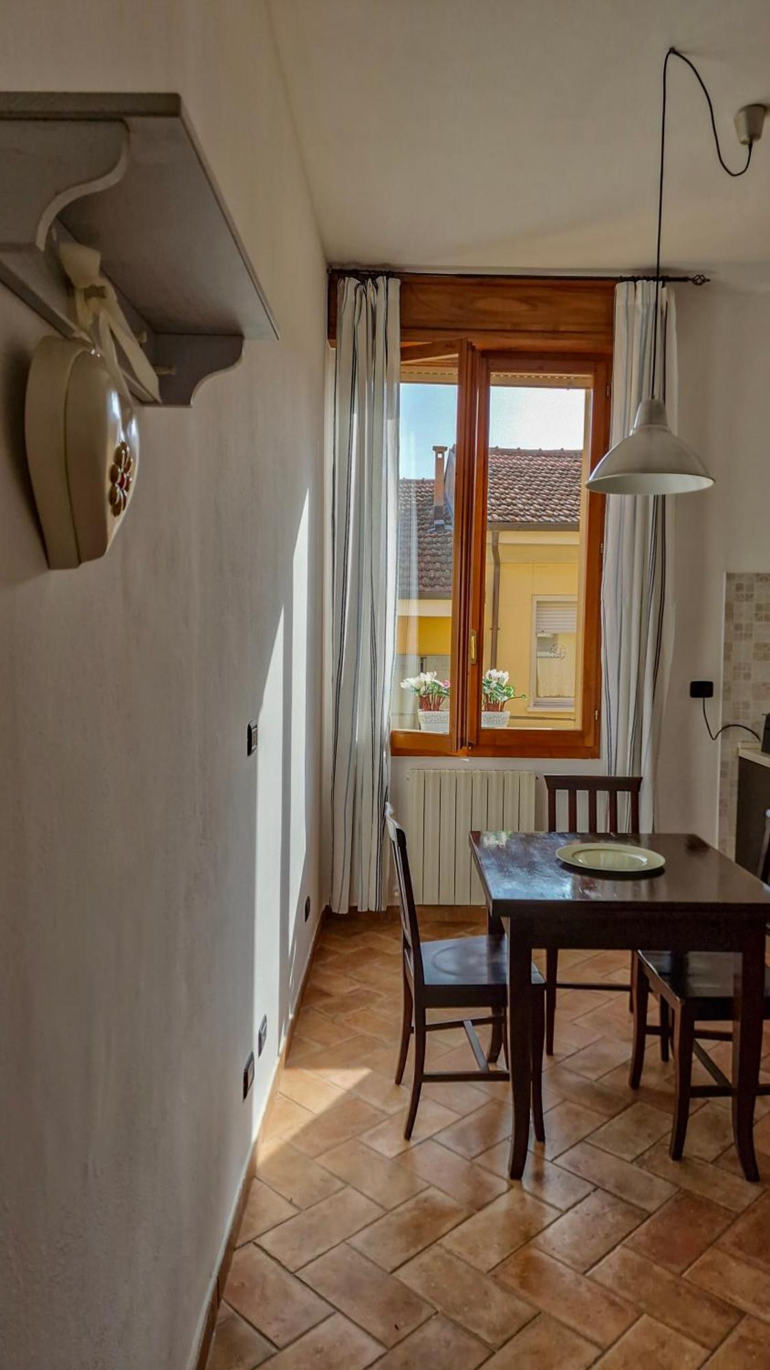 メディチーナLa Casa Di Maryangelアパートメント エクステリア 写真